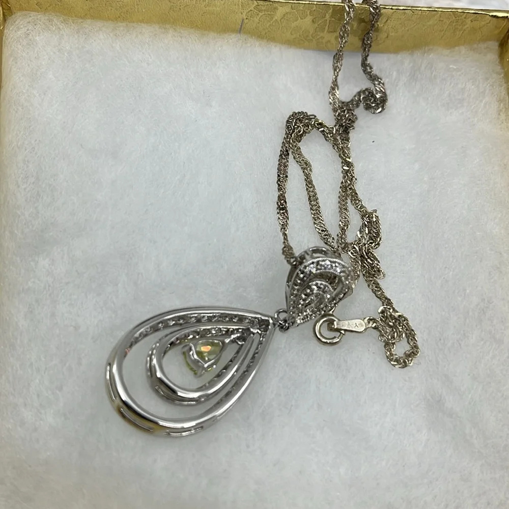 Vintage 925 Sterling Silver Teardrop Pendant Necklace with Peridot & Sapphire - Picture 12 of 13